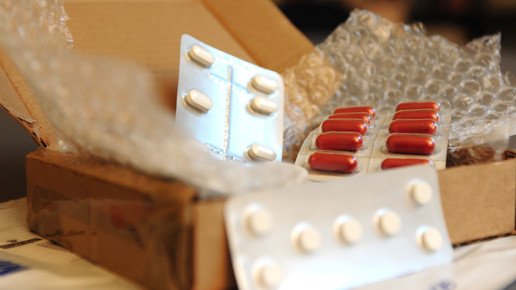 Paket mit Tablettenblister