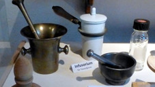 Pülverchen, Salben, bittere Pillen