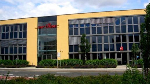 0006-zurrose hallehq aa