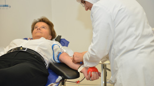 Ärzte: Regelmäßiges Blutspenden fördert Gesundheit