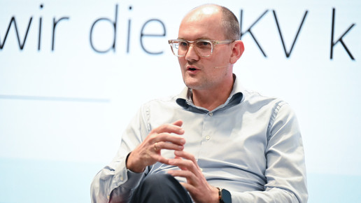 Janosch Dahmen auf der Bühne