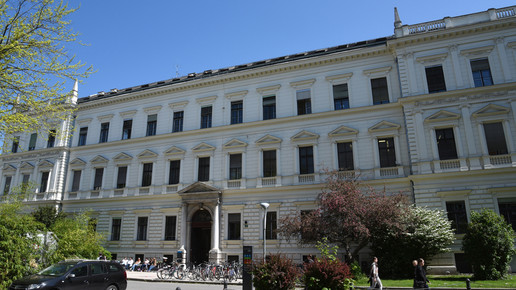 universitaetsplatz studium uni graz