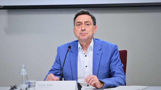 Oliver Blatt