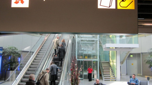 0002-metropolitan4 aa