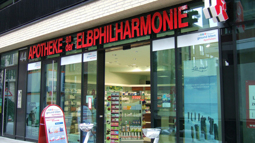 apo an der elphilharmonie aussen rechni