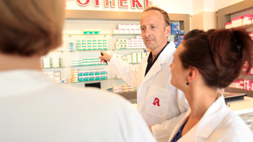 apotheker mitarbeiter mw