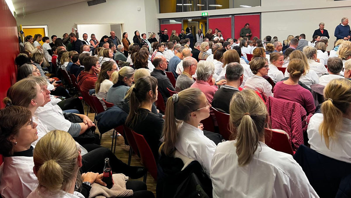 -Vertrauen-ist-nicht-da-wir-brauchen-Handlung-