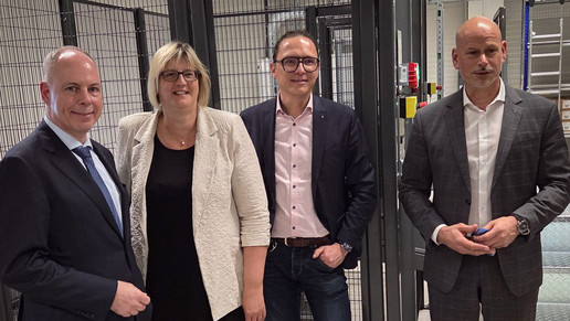 Dr. Michael P. Kuck (Vorstandsvorsitzender), Staatssekretärin Dr. Sonja Optendrenk, Sebastian Retzlaff (Betriebsleiter), Martin Sondermann (Vertriebsleiter)