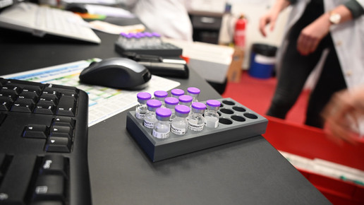 Comirnaty: Drei Vials und zwei Stunden mehr