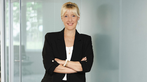 Tanja Wilcke-Pasternacki lächelt. 