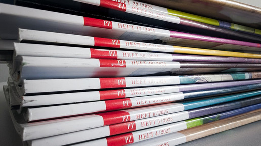 Stapel mehrerer PZ-Zeitschriften