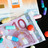 Pillen, Geld und Krankenkassenkarte