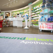 Eingang einer Gesund-leben-Apotheke