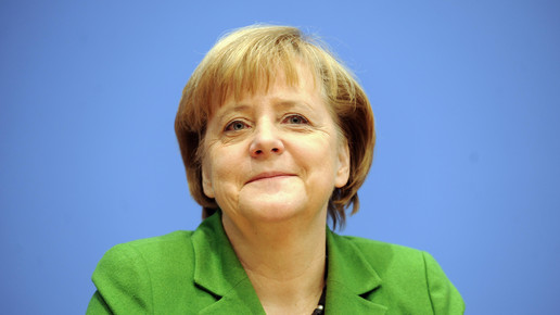 Merkel: Mehr Geld für Pflegekräfte