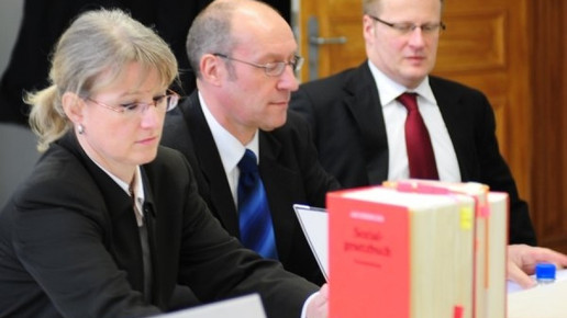 0003-1299670051 10381