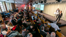 15 Stunden Leitbild-Diskussion