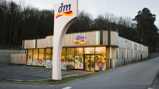 dm steigert Umsatz
