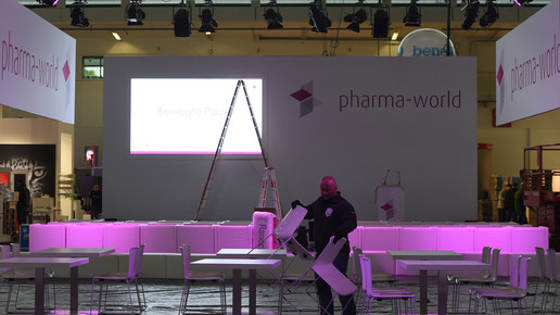expo2016 aufbau pharmaworld2 cs.jpg