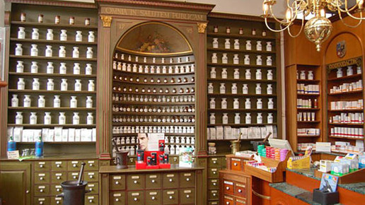 offizin schwan-apotheke husum