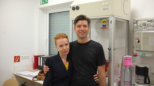 viola oper bahnhofapo muenchen 07 Urs Schoenebaum