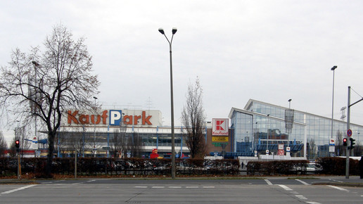 kaufpark eiche angelamarnold wikie cc by-sa 3 0