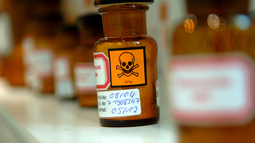Abgabe Von Ethanol 96 In Der Apotheke Zweifeln erlaubt: Chemikalien-Abgabe in der Apotheke | APOTHEKE ADHOC