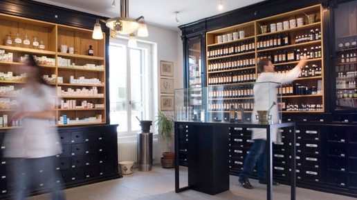 Bahnhof Apotheke Langnau1