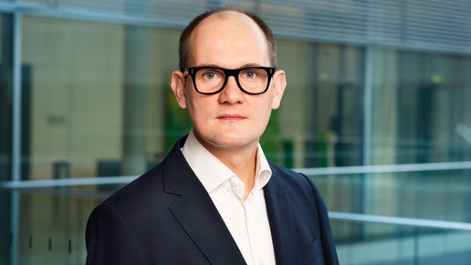 Dr. Janosch Dahmen im Portrait