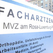 Länder fürchten Pleitewelle bei MVZ Schild zu einem MVZ