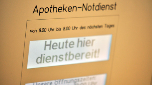 notdienst dienstbereit schild-aa