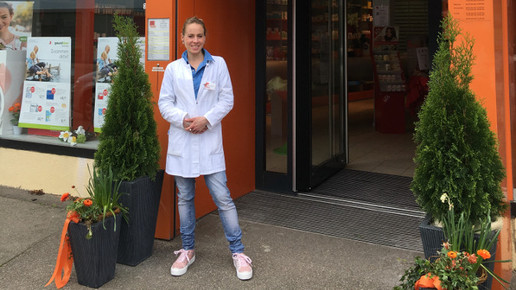 aussen 2 Burg-Apotheke