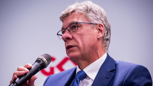 Gesundheits-Staatssekretär Stroppe scheidet aus