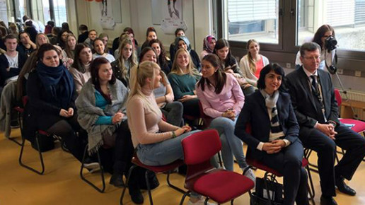 pta-schule besuch7 mannheim blindow scs