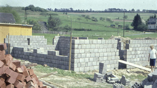 strueth 24 apostrueth