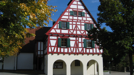 Altheim Alb Rathaus wiki cc by-sa 30 franzpaul