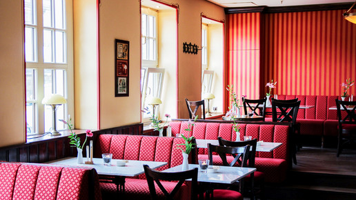 cafe apotheke im taschenbergpalais2 cafe apotheke im taschenbergpalais