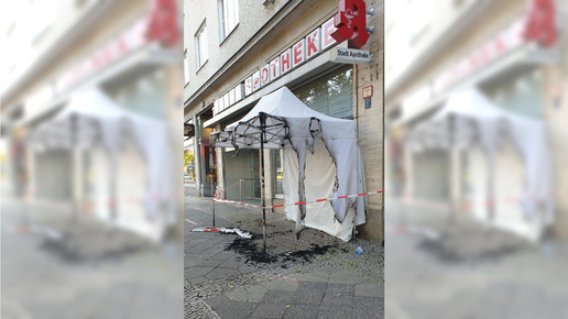 Testzelt vor Apotheke abgebrannt