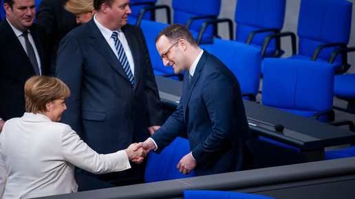 Merkel: „Wir alle unterstützen Jens Spahn“