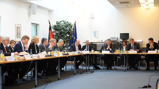 160122 pharma-dialog 01