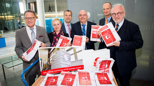 ABDA uebergabeunterschriften08 domma