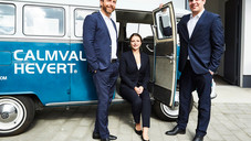 Hevert: Koffer in Berlin