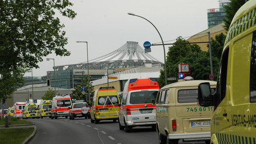 krankenhaus krankenwagen demo 04 Matthias Rack