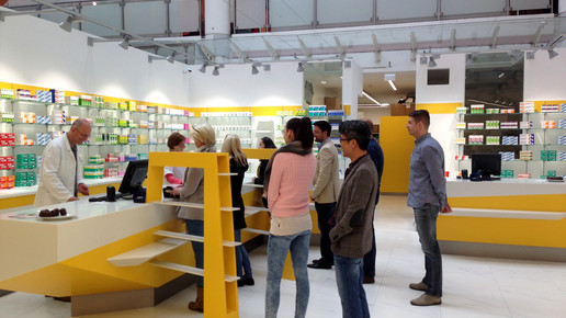 offizin apotheke lugner-city