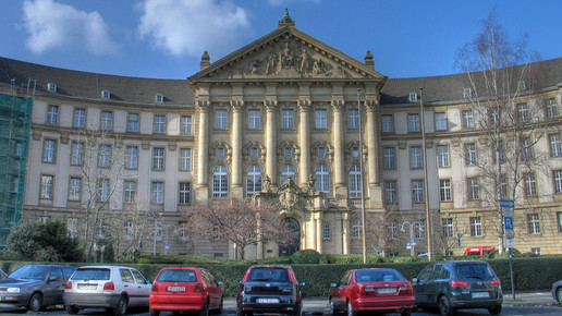 olg koeln superbass wiki cc by-sa 3 0