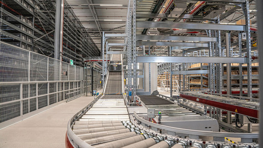 Paketstraße bei Redcare in Sevenum