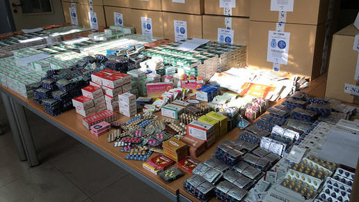 Corona-Globuli und Chloroquin-Versender: Behörden warnen vor Abzocke