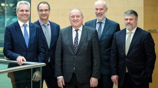 DAV Hubmann Fink Becker Groeneveld Dittrich DAV