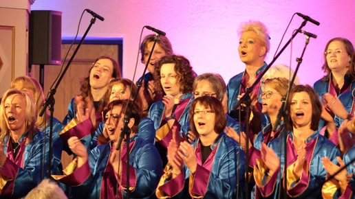 windmann chor singend viele windmann