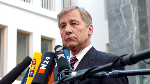 clement wolfgang 040728 eh