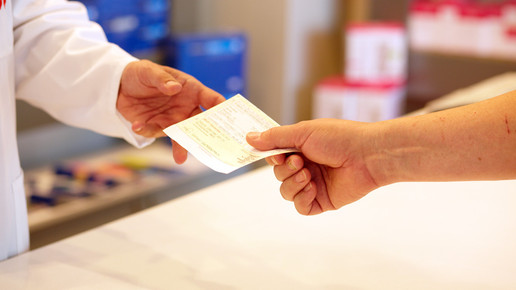 btm-rezeptuebergabe3 gelbesrezept mw